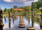 Амлапура, водный сад, восточный Бали, тиртаганга